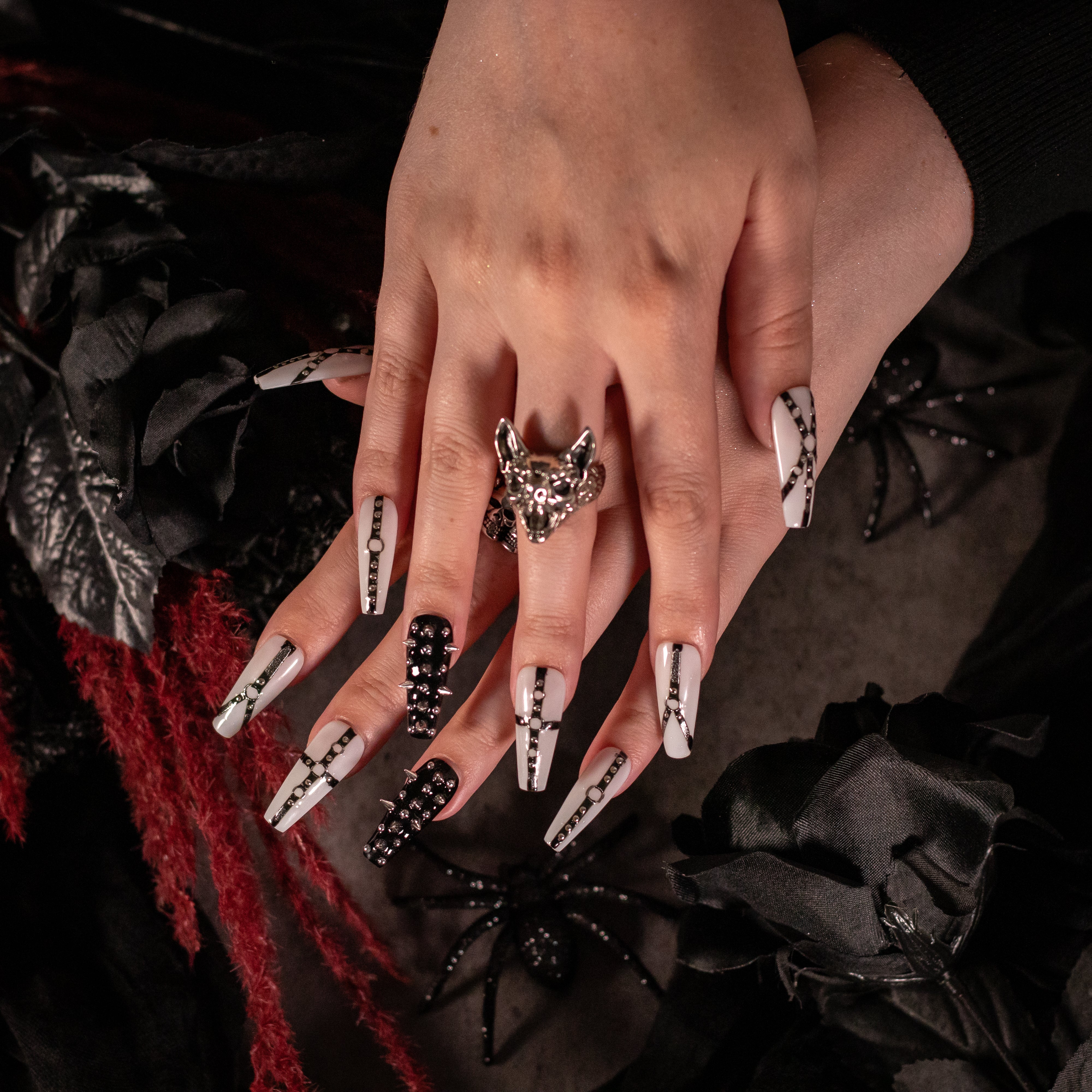 STRAIGHT JACKET - NAIL SET